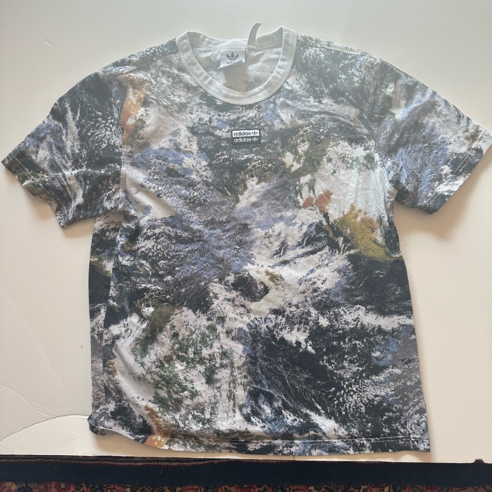 Adidas men’s graphic t shirt - medium